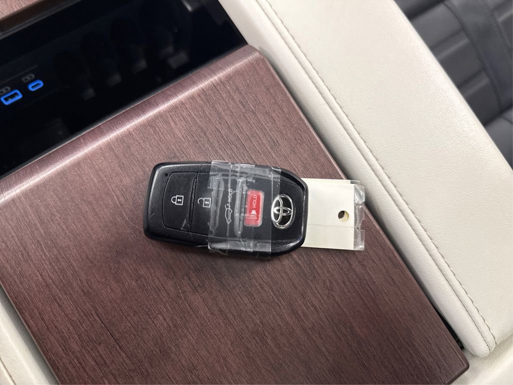 Used 2023 Toyota Sequoia Capstone image 45