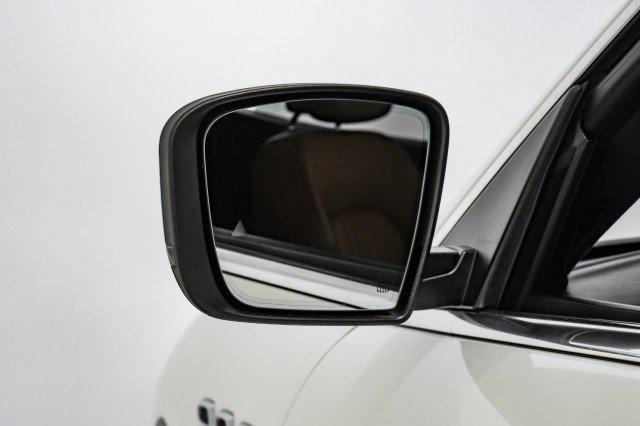 Used 2018 Maserati Levante image 36