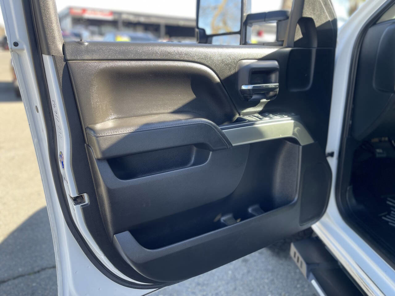 Used 2019 Chevrolet Silverado 2500 LT AWD/4WD image 21