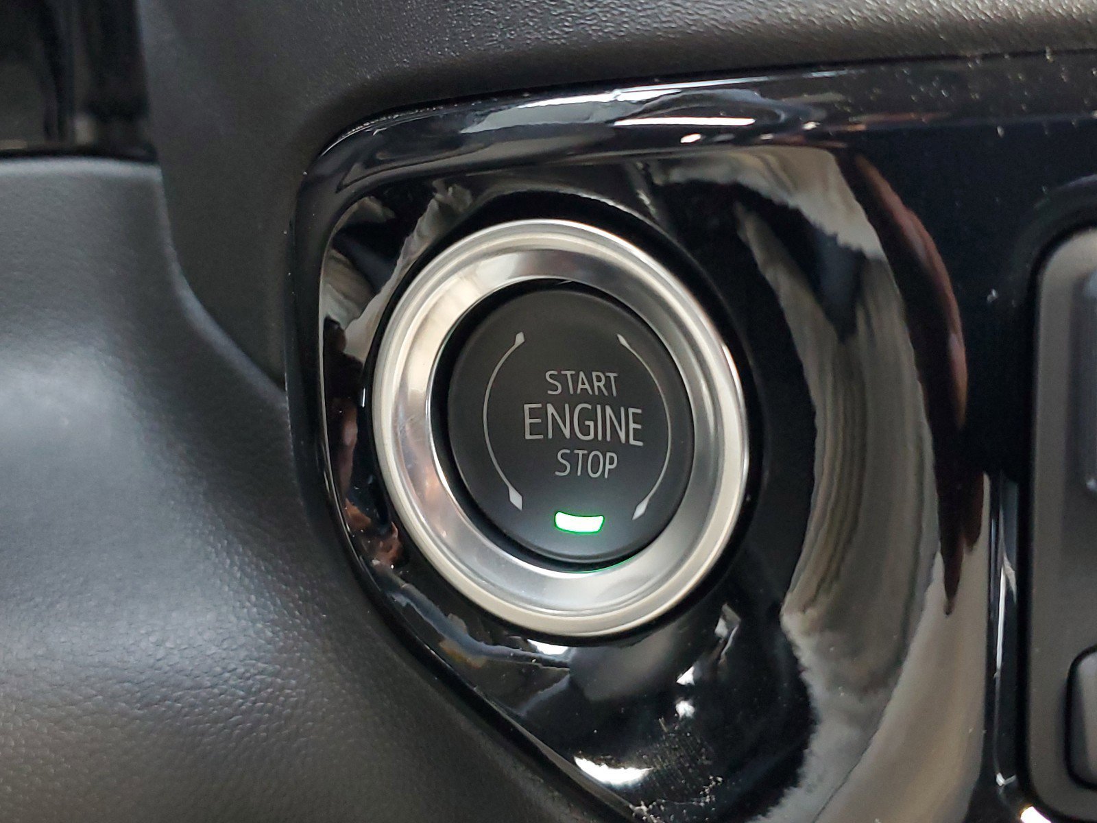 New 2025 GMC Sierra 2500 SLT w/ SLT Premium Package image 32