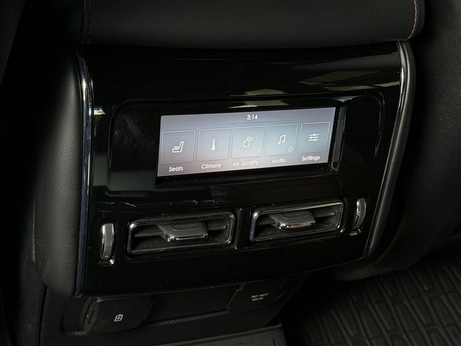 Used 2023 Lincoln Aviator Reserve w/ Equipment Group 201A AWD/4WD image 23