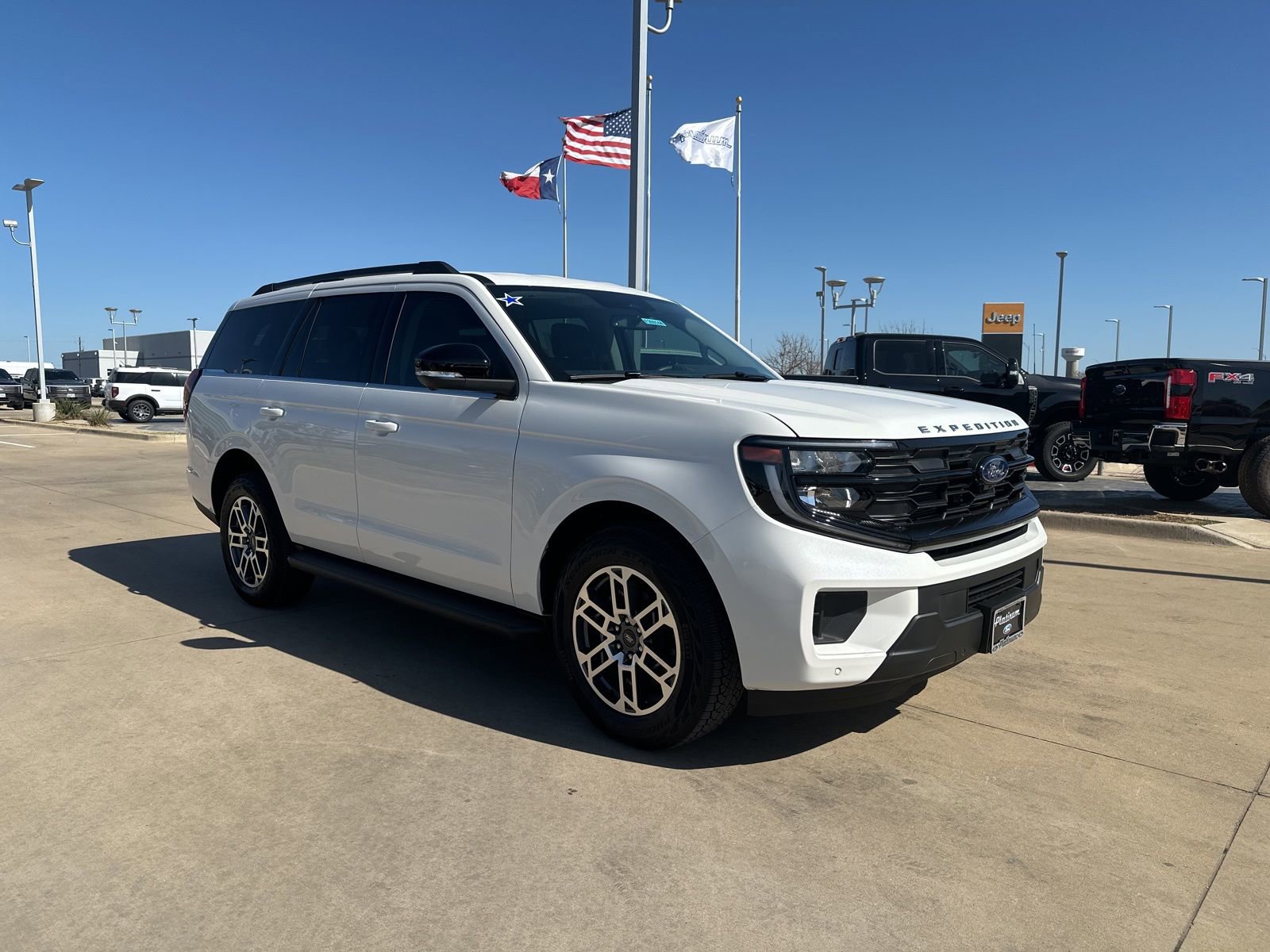 New 2026 Ford Expedition Active image 7