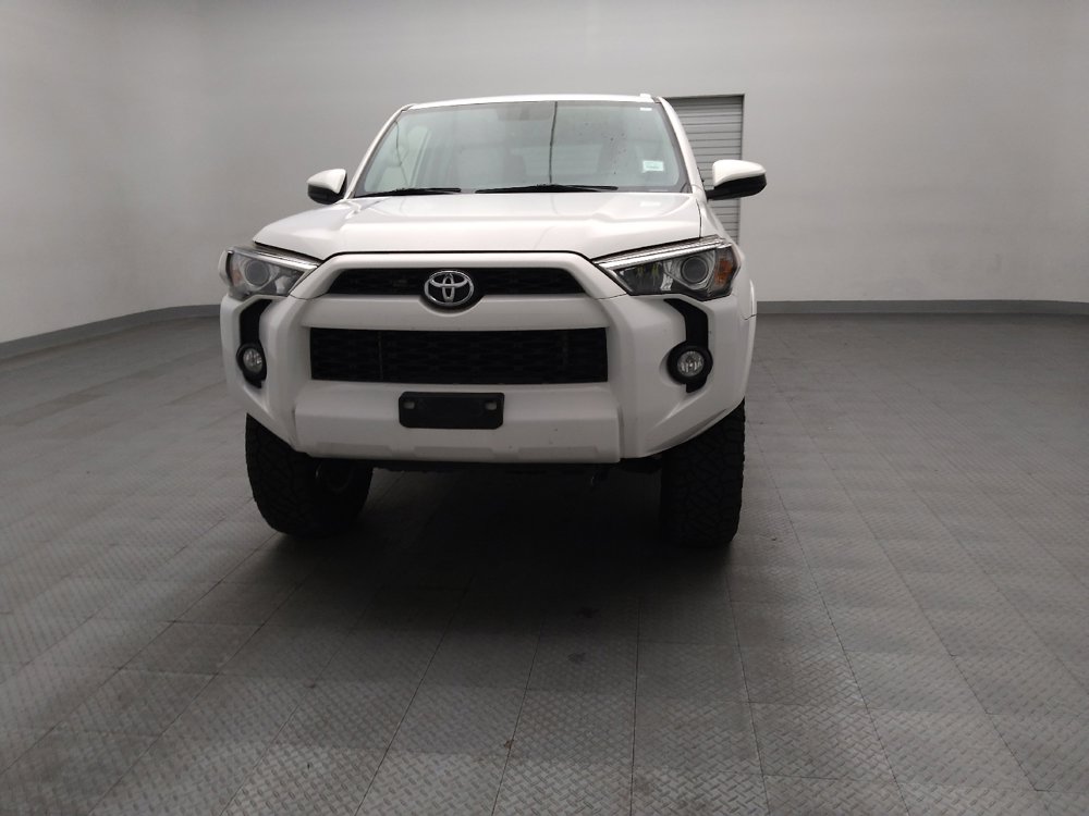 Used 2017 Toyota 4Runner SR5 AWD/4WD image 15