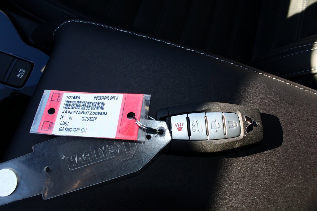 New 2026 Mitsubishi Outlander Trail Edition image 24