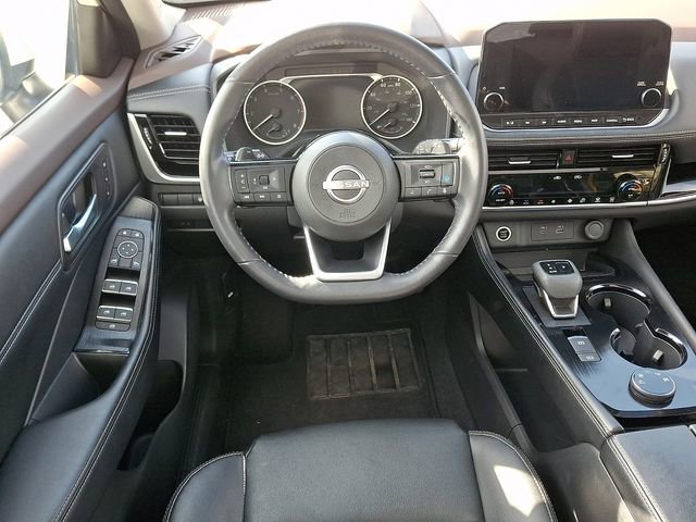 Used 2022 Nissan Rogue SL w/ SL Premium Package image 11