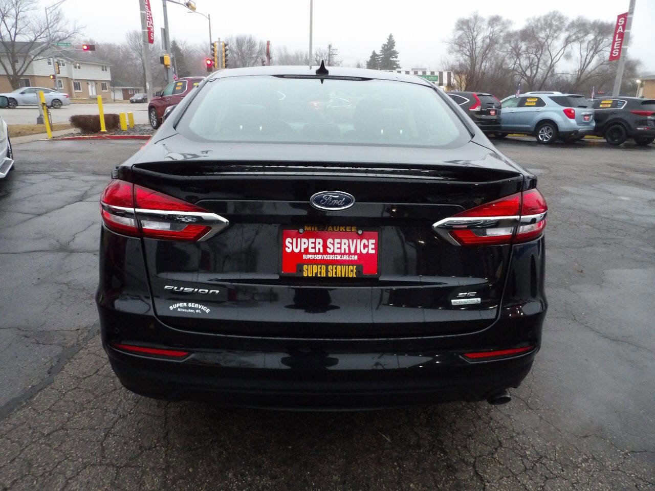 Used 2019 Ford Fusion SE w/ Equipment Group 151A image 4
