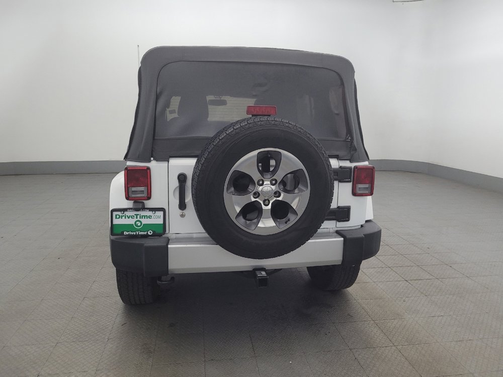 Used 2017 Jeep Wrangler Unlimited Sahara image 6