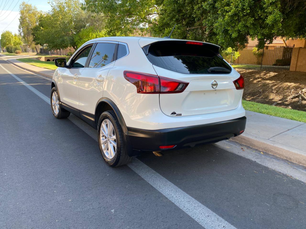 Used 2018 Nissan Rogue Sport AWD image 67