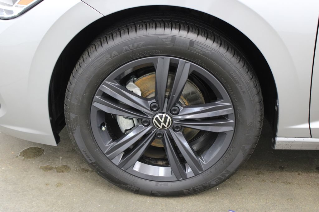 Used 2024 Volkswagen Jetta SE FWD image 30