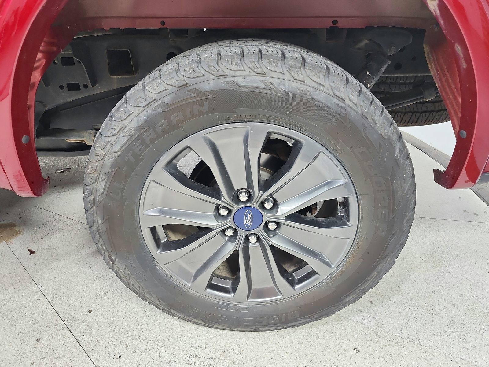 Used 2018 Ford F150 Lariat w/ Equipment Group 502A Luxury AWD/4WD image 14