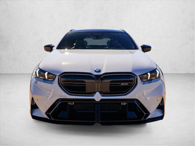 New 2027 BMW M5 Touring AWD/4WD image 2