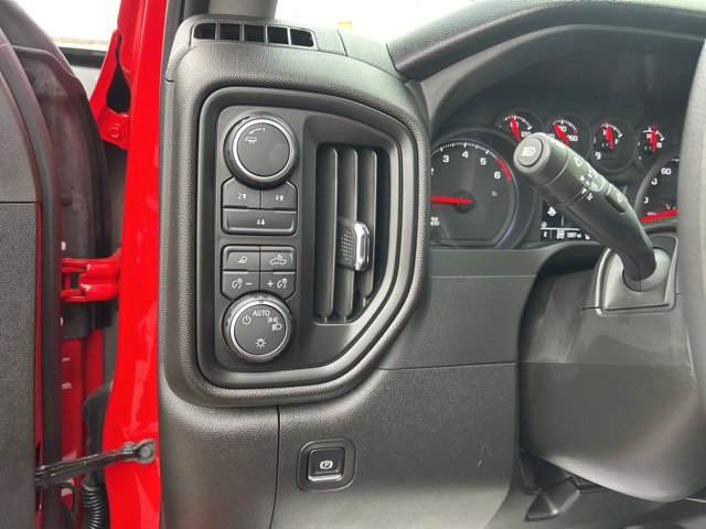 Certified 2025 Chevrolet Silverado 2500 Custom w/ Custom Value Package image 17