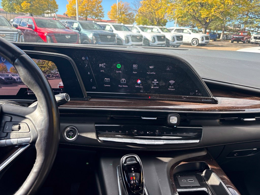 Used 2021 Cadillac Escalade Sport Platinum AWD/4WD image 13