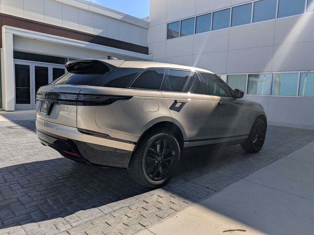 Certified 2026 Land Rover Range Rover Velar Dynamic SE AWD/4WD image 4