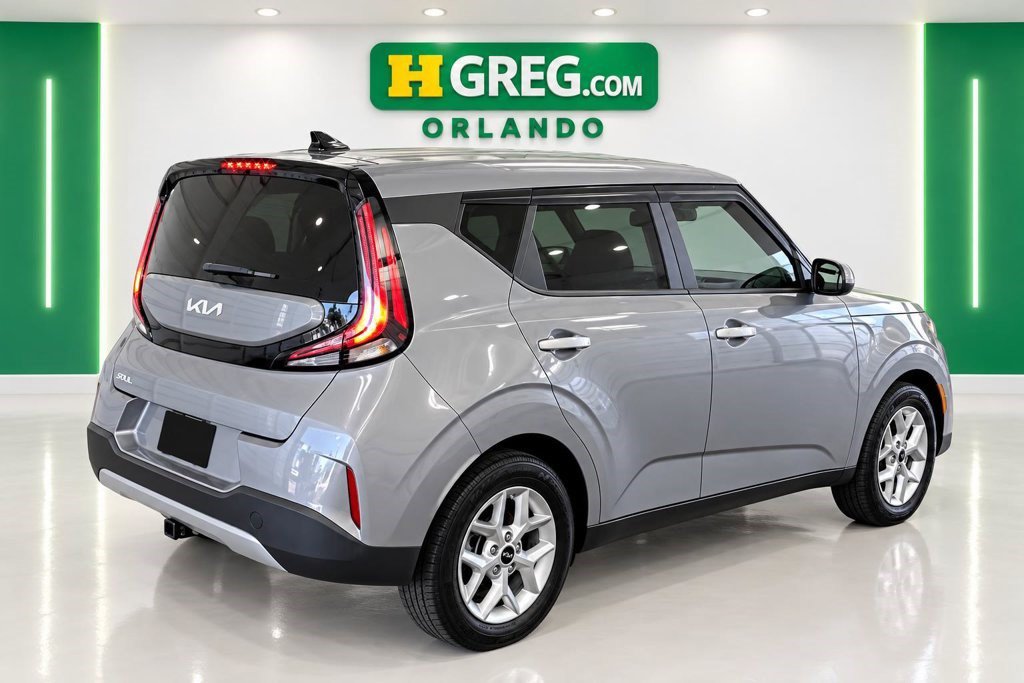 Used 2024 Kia Soul LX w/ Option Group 015 FWD image 6