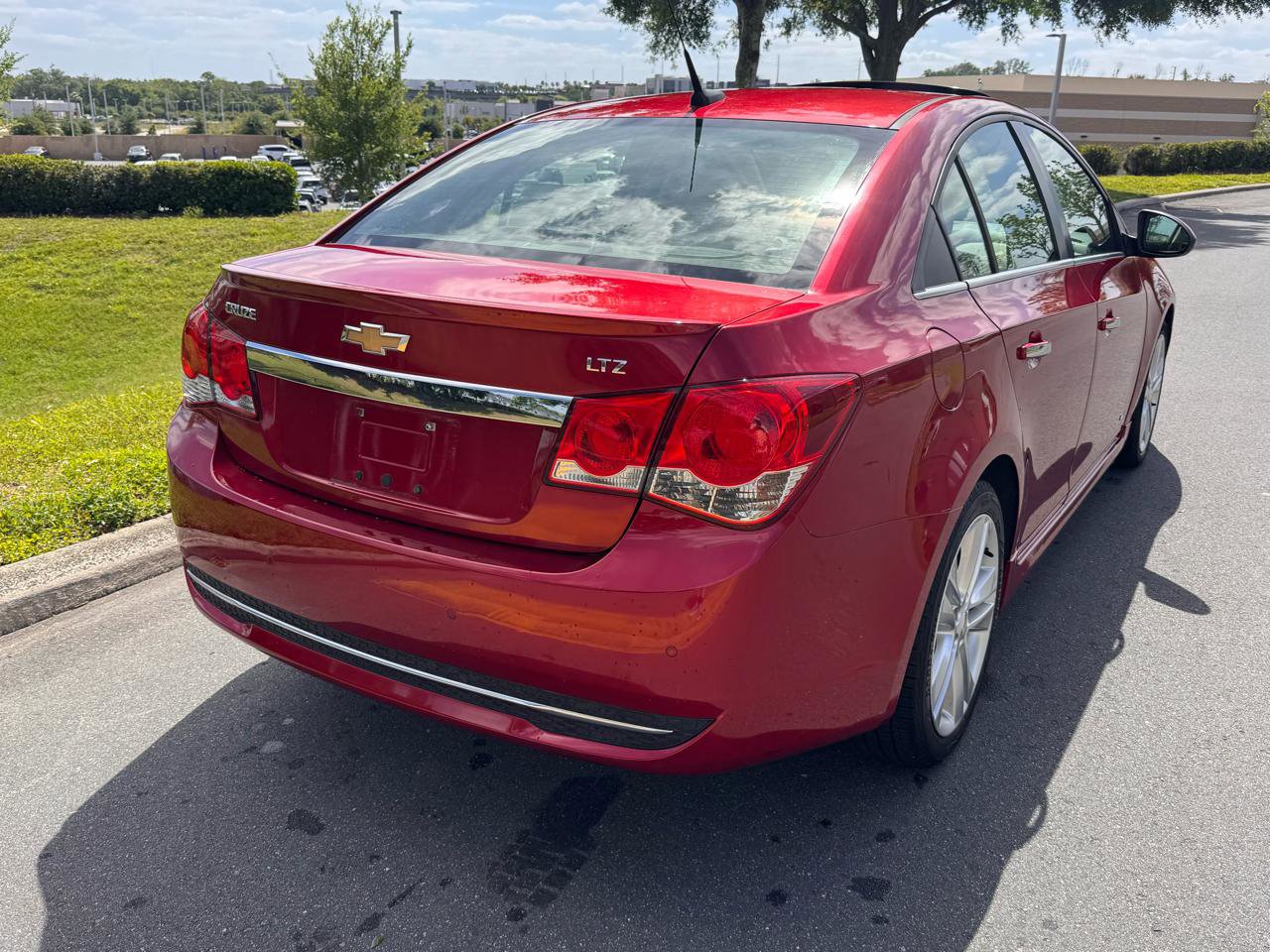 Used 2011 Chevrolet Cruze LTZ w/ RS Package FWD image 40