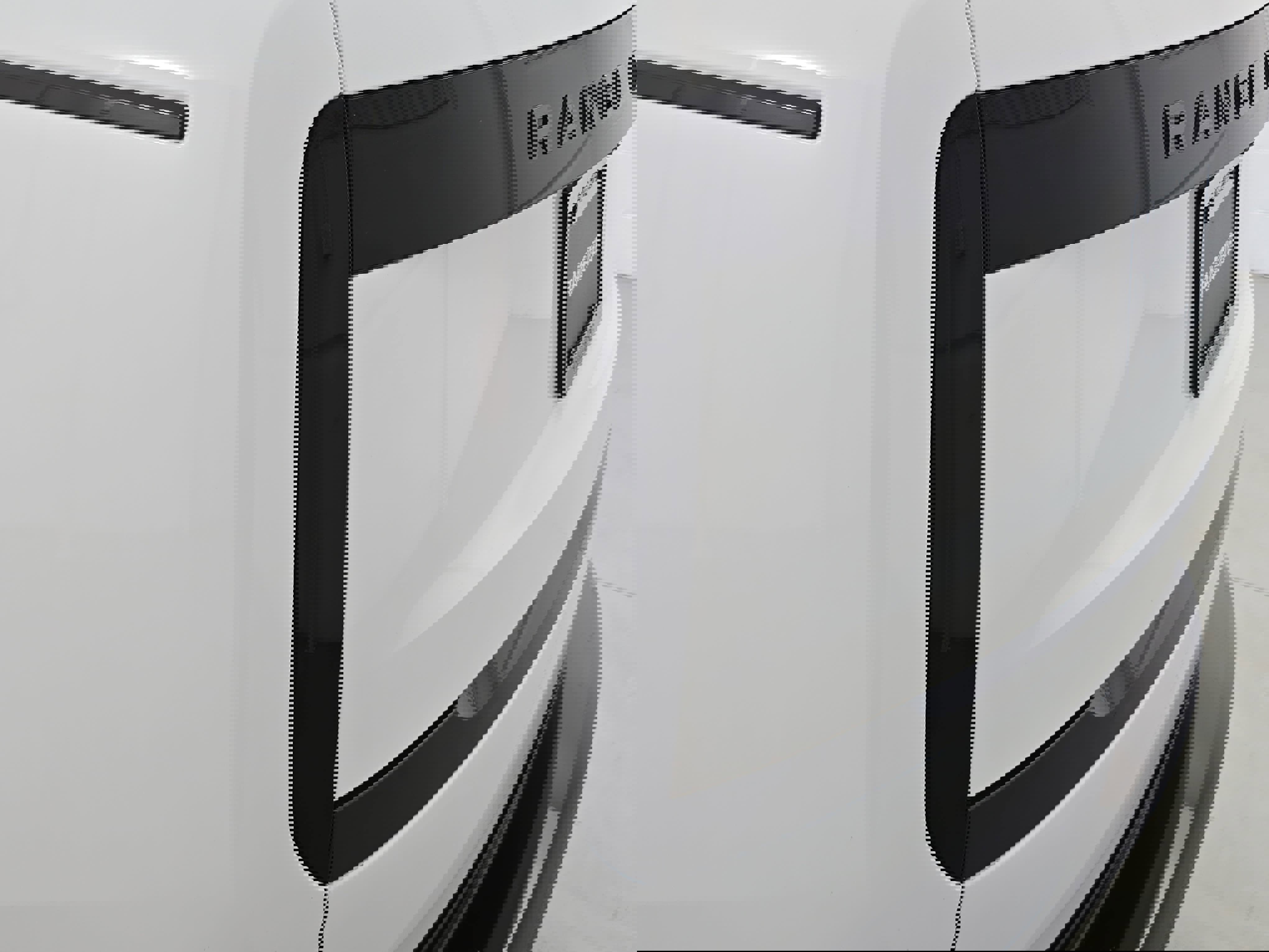 Certified 2025 Land Rover Range Rover Long Wheelbase Autobiography image 35