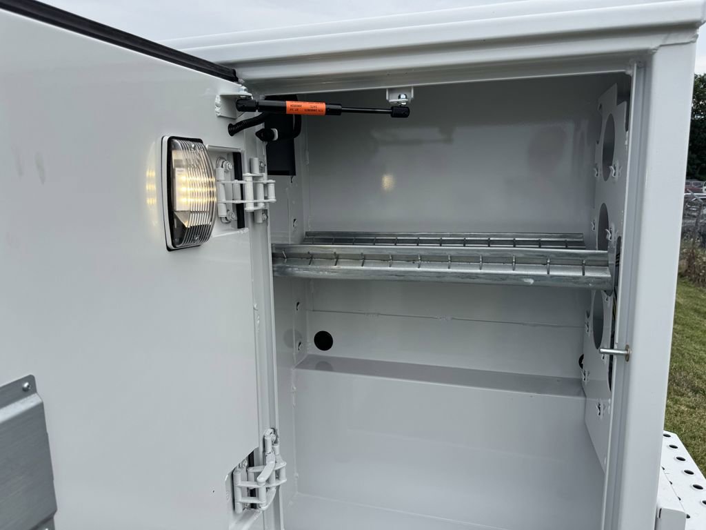 New 2025 Ford F350 XL w/ XL Chrome Package image 22