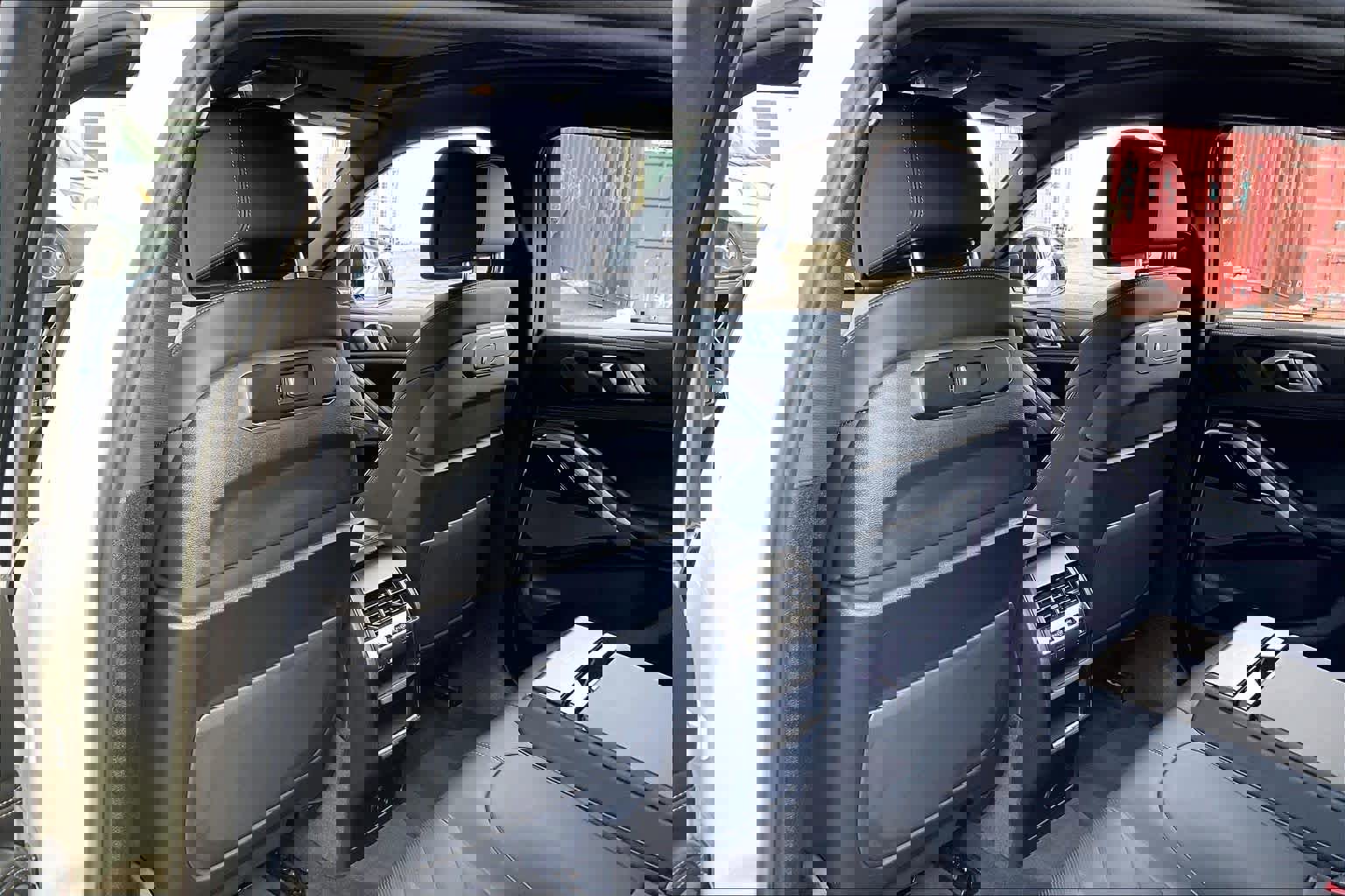 Certified 2024 BMW X6 xDrive40i w/ Premium Package image 23