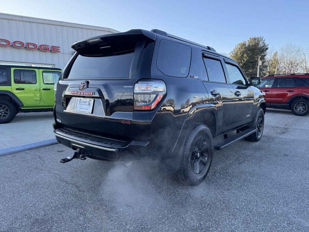 Used 2023 Toyota 4Runner SR5 Premium image 8