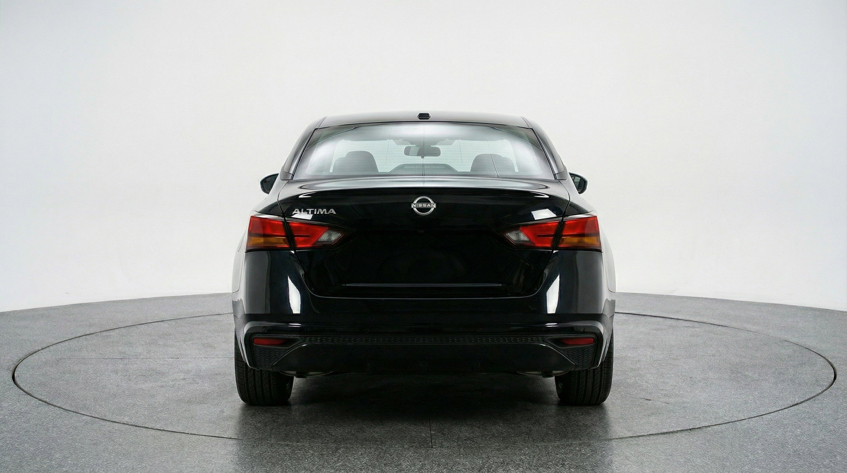 Used 2025 Nissan Altima 2.5 SV image 7