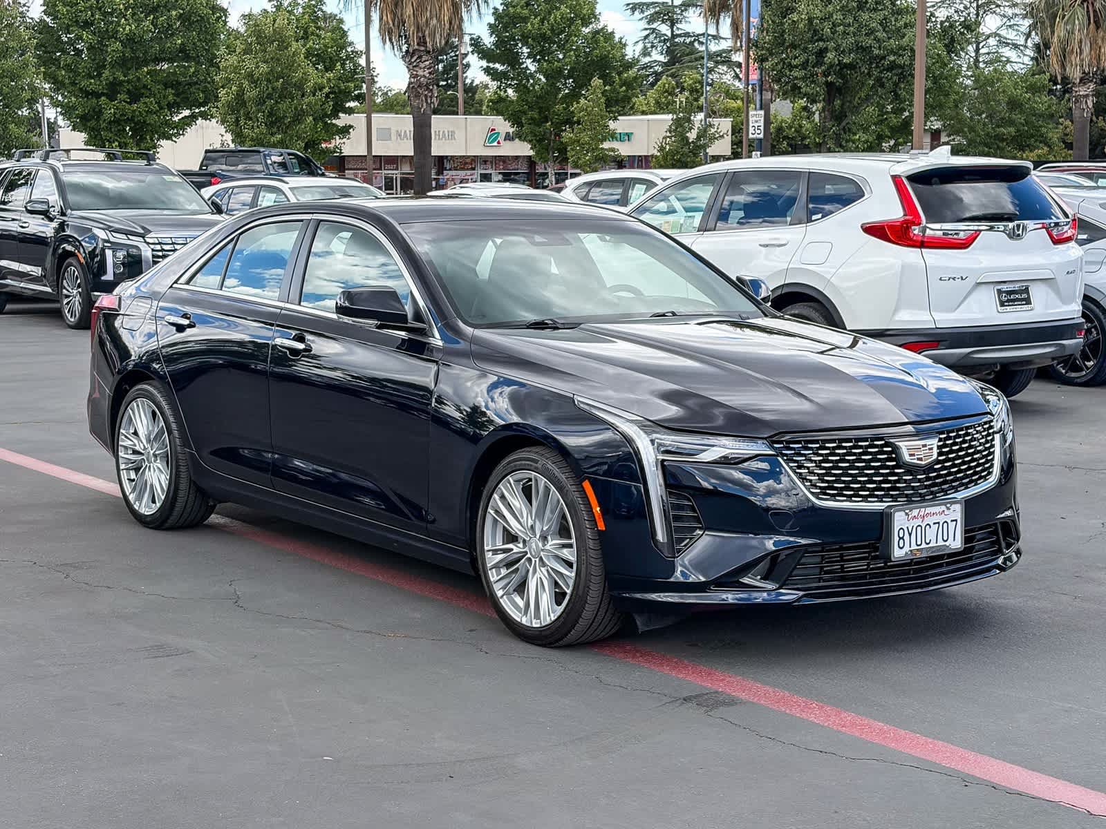 Used 2021 Cadillac CT4 Premium Luxury RWD image 5