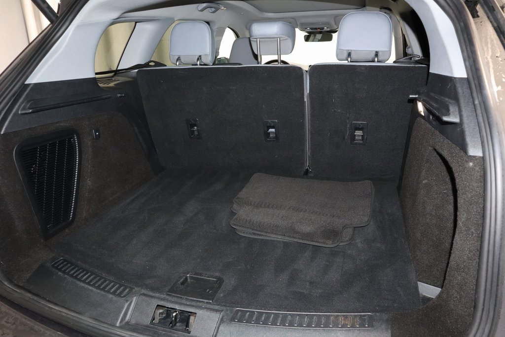 Used 2021 Lincoln Corsair Reserve w/ Equipment Group 201A image 16