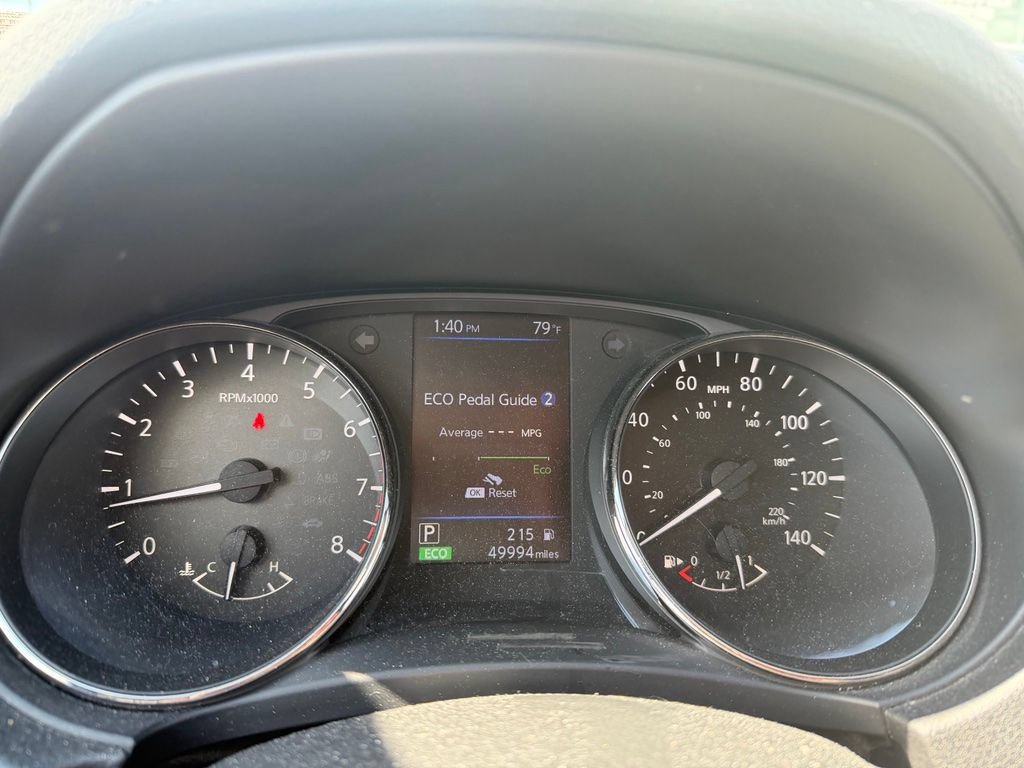 Used 2020 Nissan Rogue SV w/ Premium Package AWD/4WD image 8