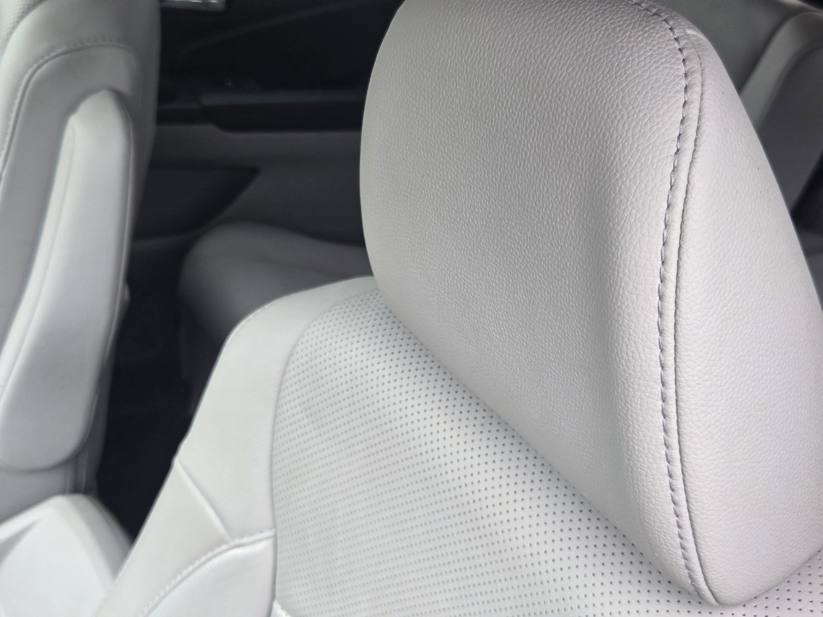 Used 2018 Honda Pilot Elite image 11