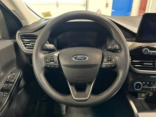 Used 2025 Ford Escape Active AWD/4WD image 14