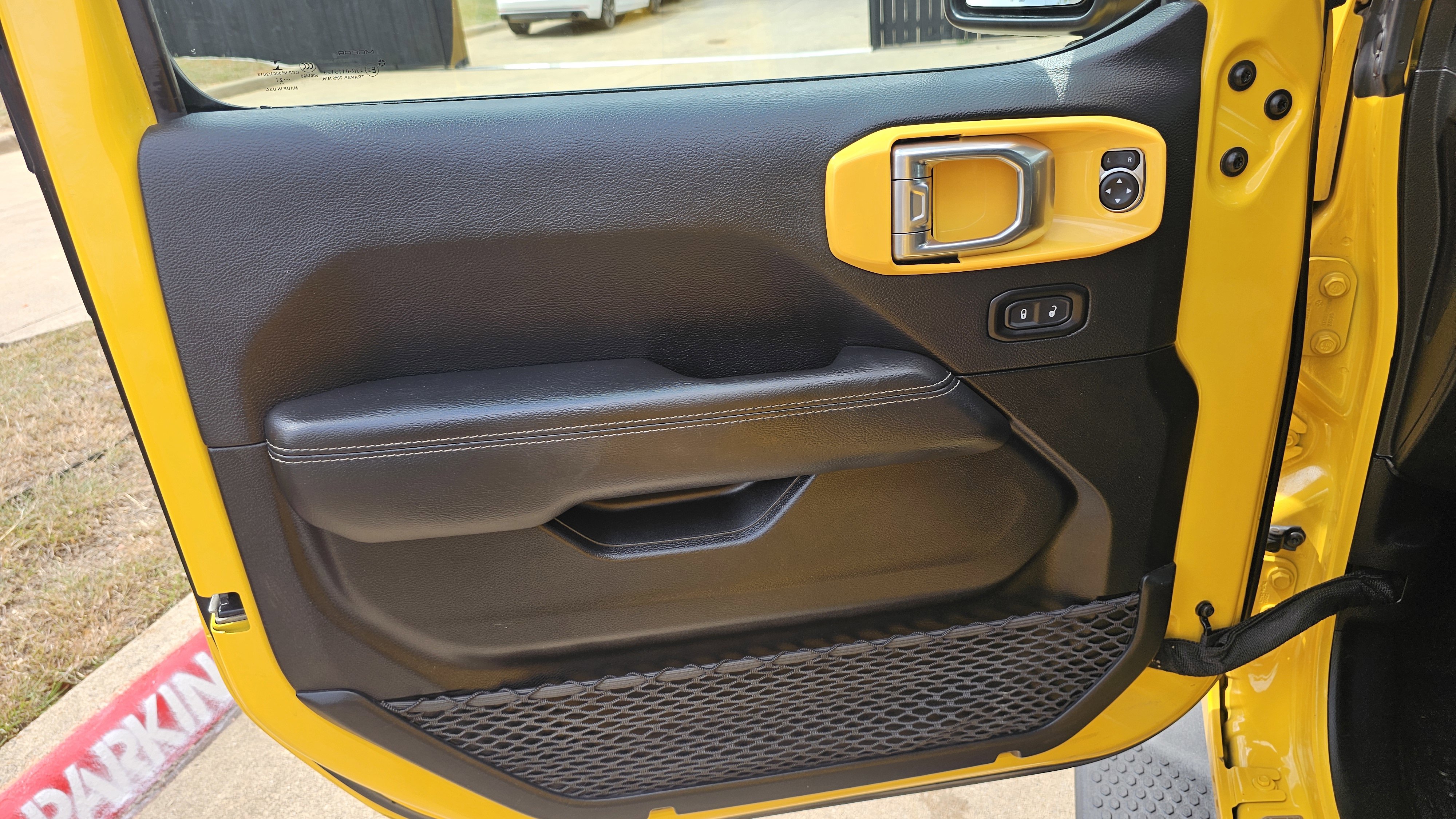 Used 2021 Jeep Wrangler Unlimited Sahara image 26