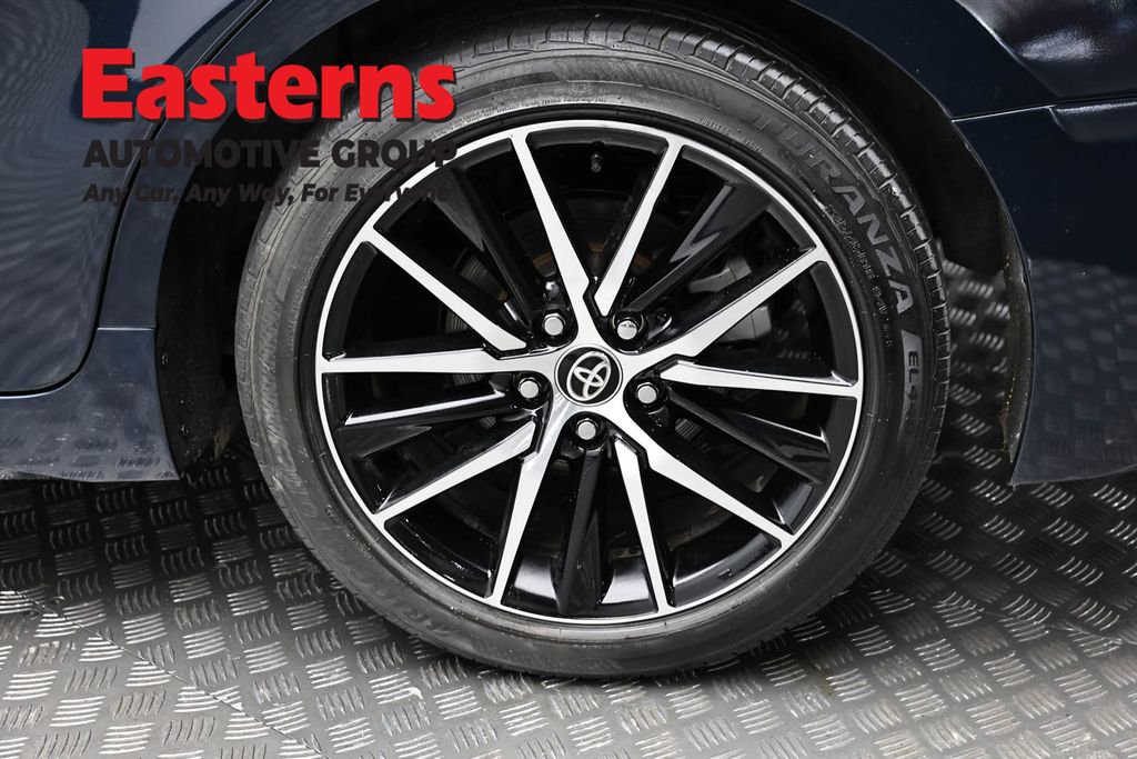 Used 2021 Toyota Camry SE image 8