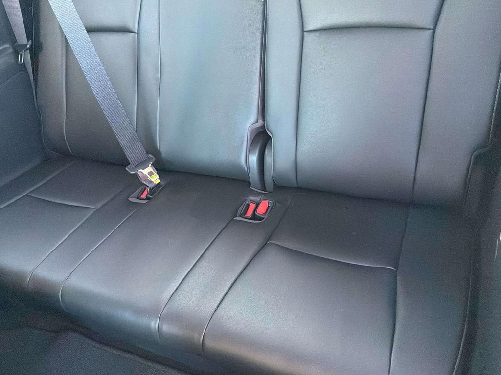 Used 2023 Toyota Highlander Platinum image 30