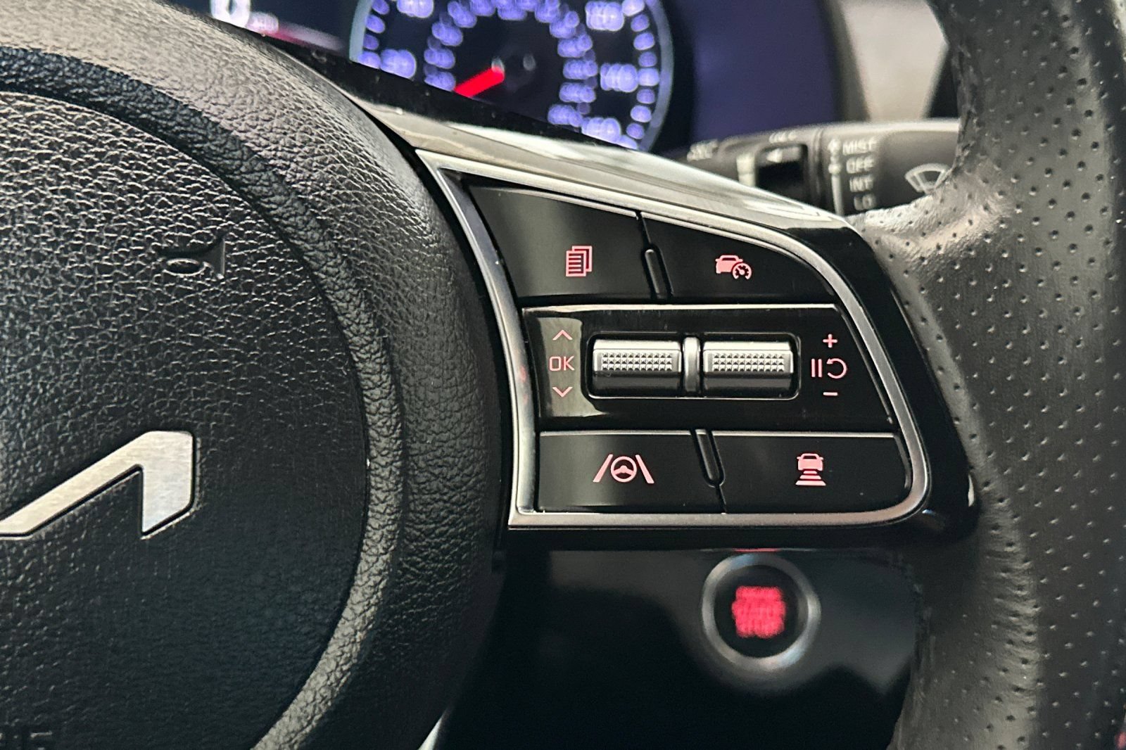 Certified 2024 Kia Forte GT-Line w/ GT-Line Premium Package FWD image 27