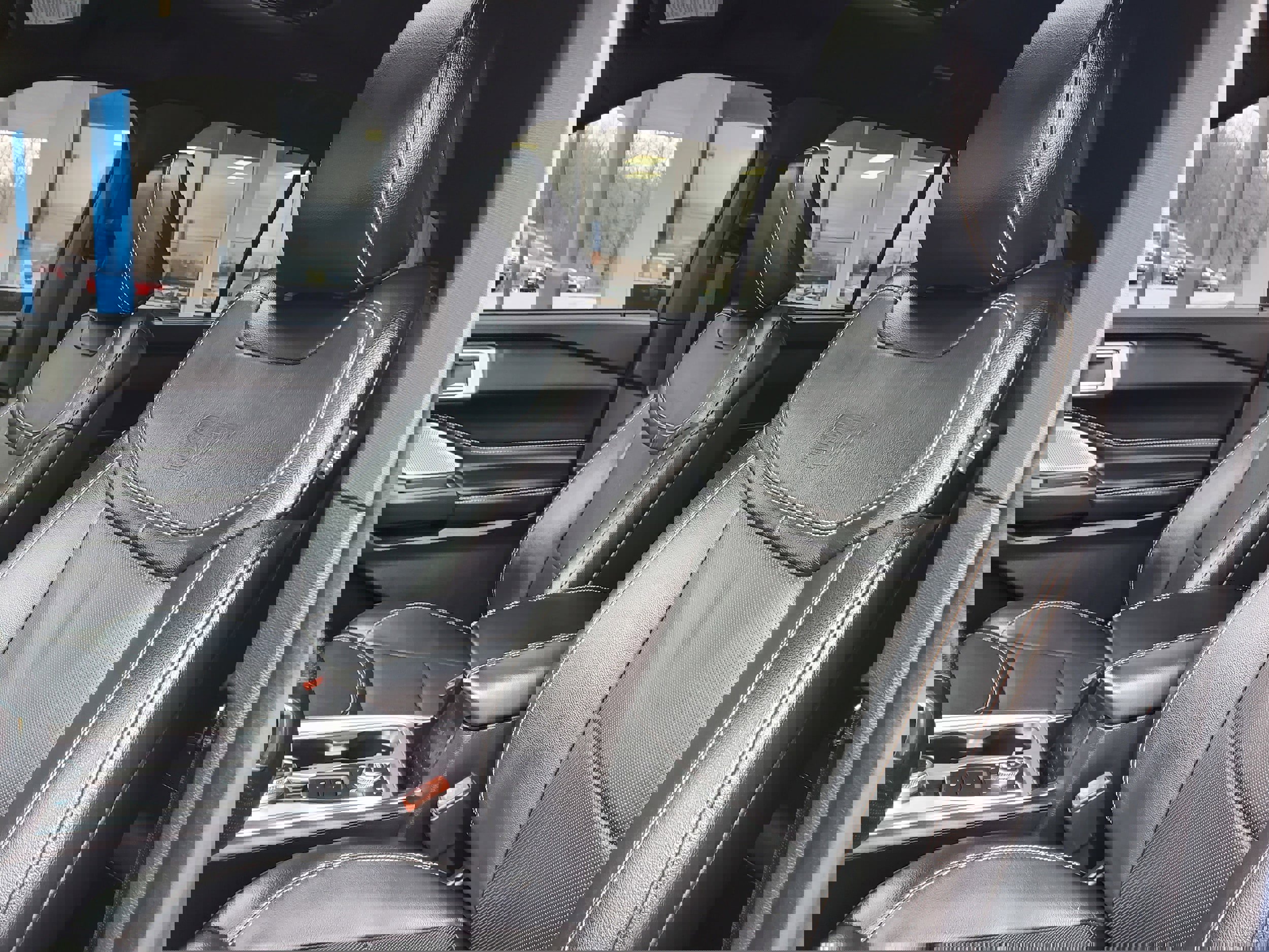 Used 2020 Ford Explorer ST w/ ST Street Pack image 15