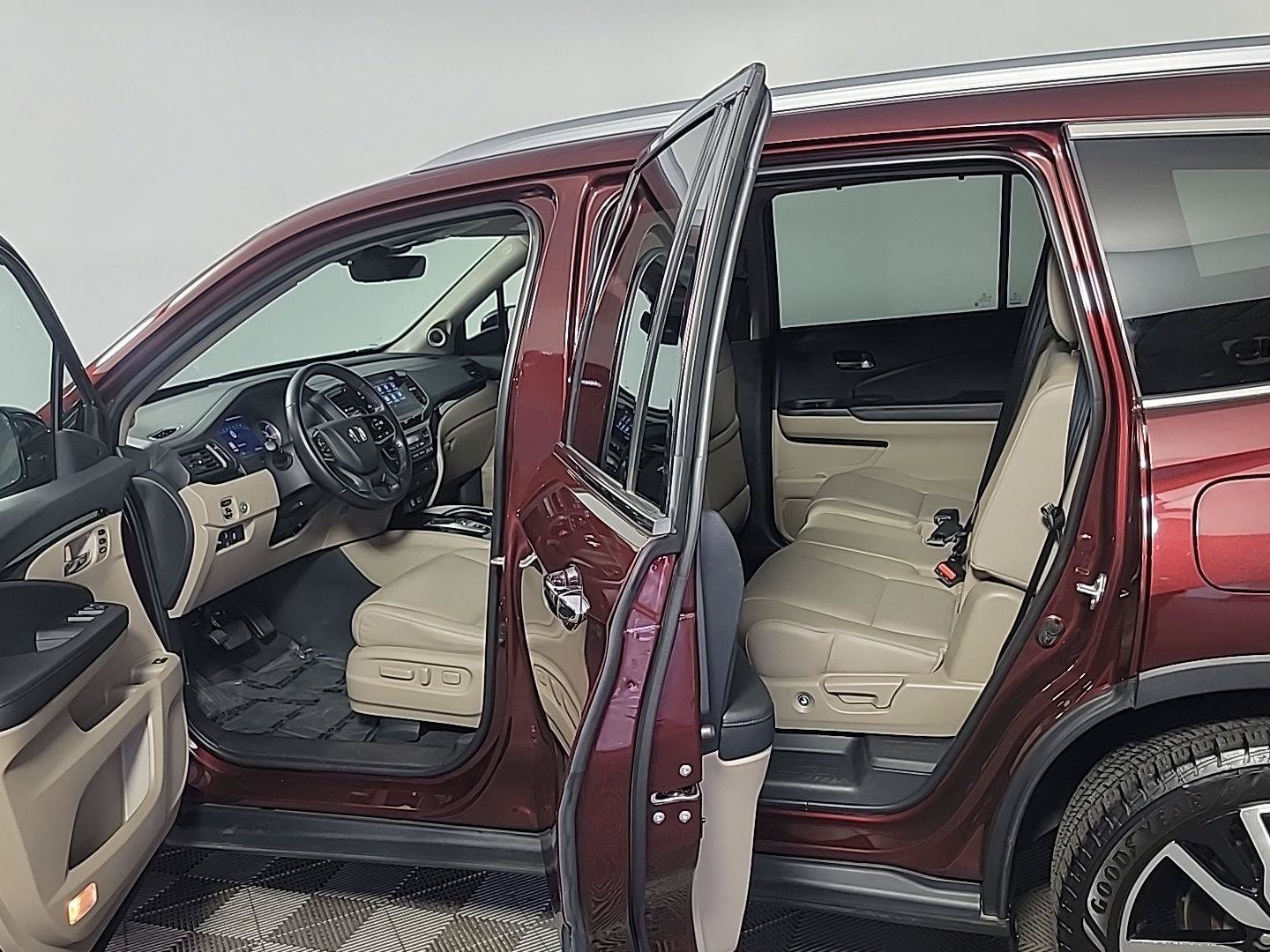 Certified 2021 Honda Pilot Touring image 16