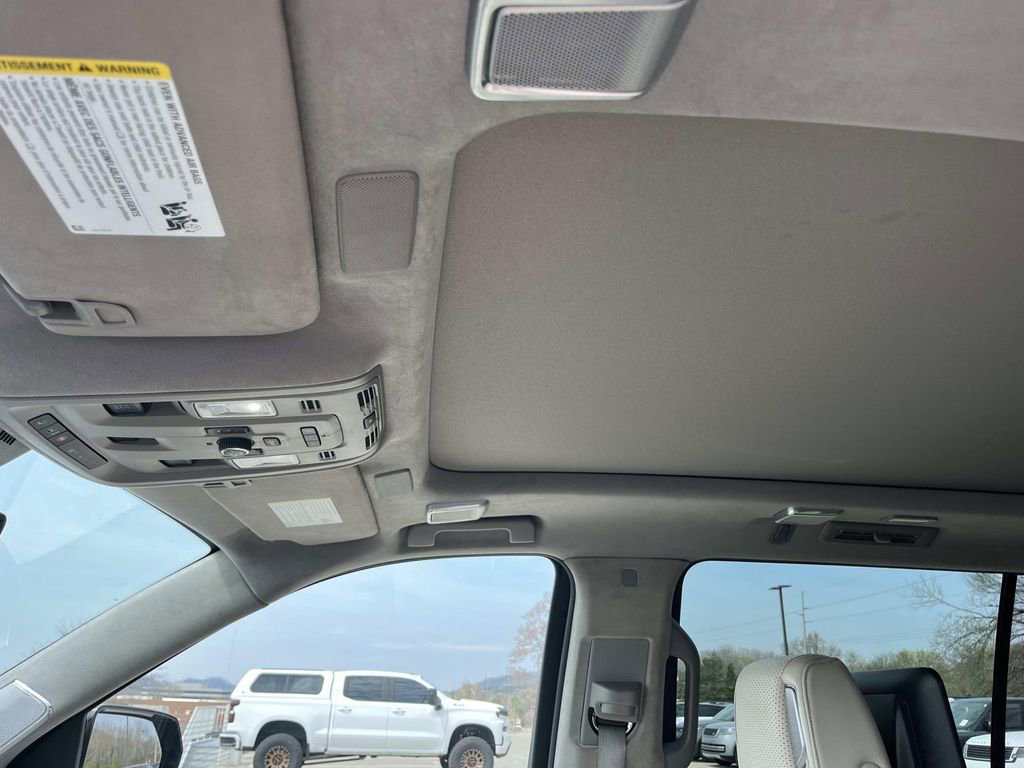 Used 2021 Cadillac Escalade ESV Sport Platinum image 30