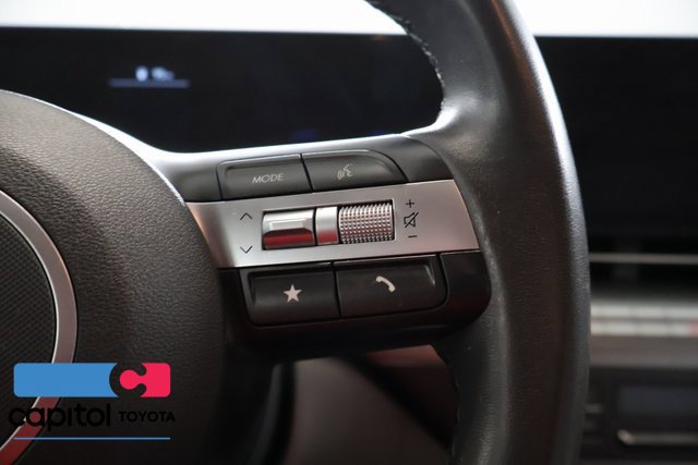 Used 2025 Hyundai Kona SEL AWD/4WD image 18
