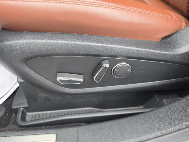 Used 2019 Lincoln Nautilus Reserve FWD image 30