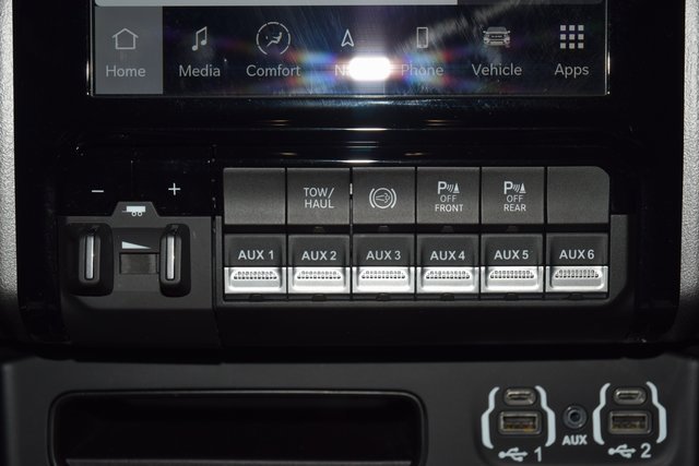 Used 2024 RAM 2500 Laramie w/ Night Edition image 30