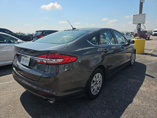Used 2018 Ford Fusion S image 5