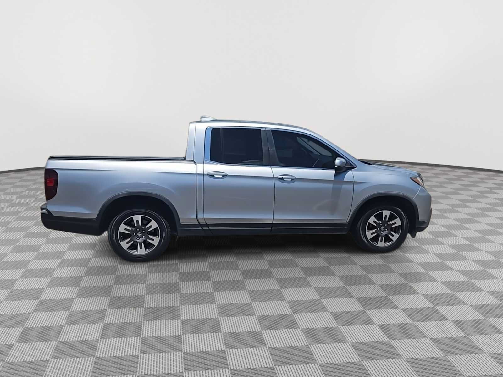 Used 2019 Honda Ridgeline RTL image 9