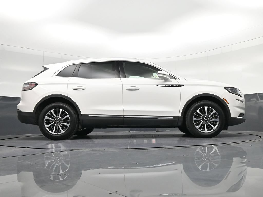 Used 2023 Lincoln Nautilus Reserve FWD image 29