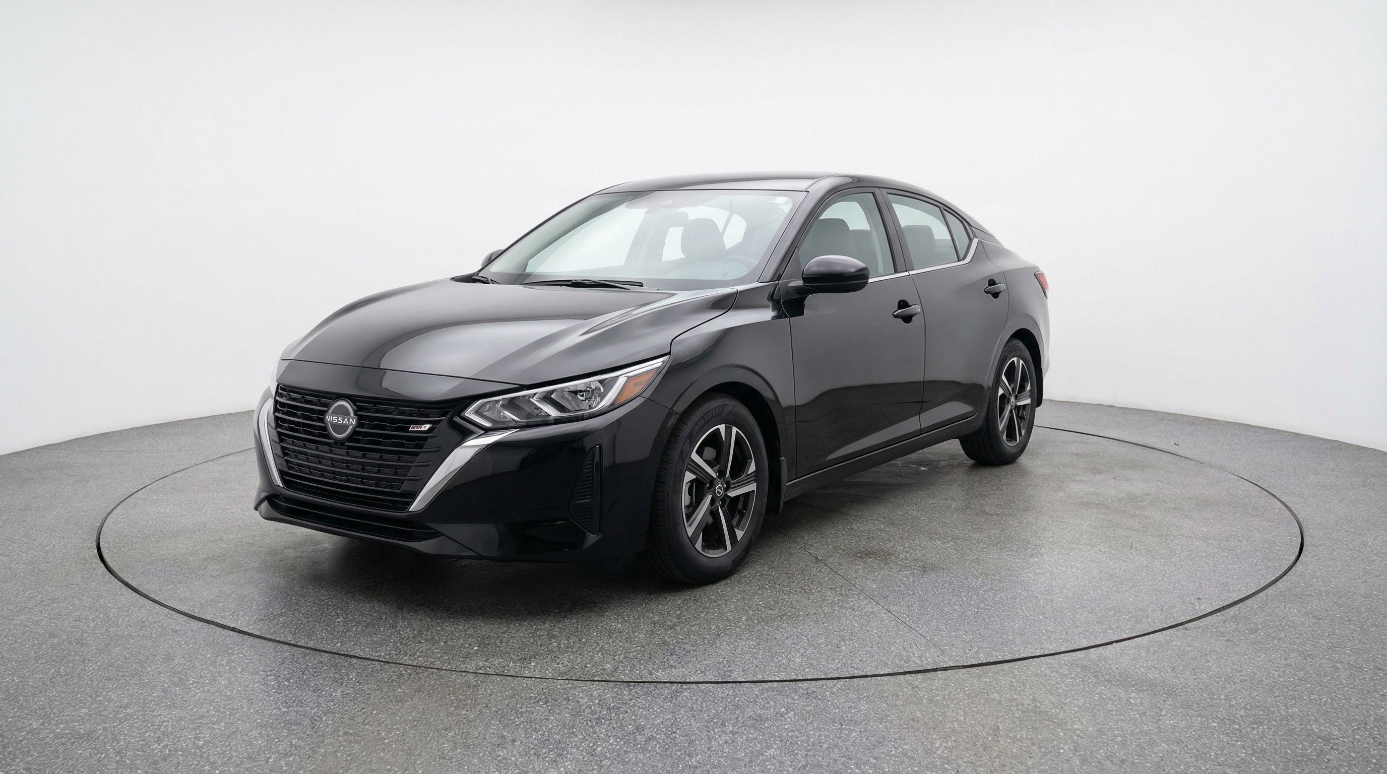 Used 2025 Nissan Sentra SV image 3