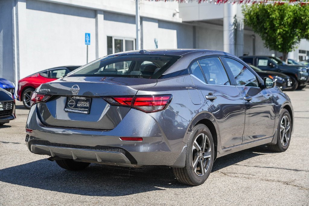 Used 2025 Nissan Sentra SV w/ All-Weather Package FWD image 8