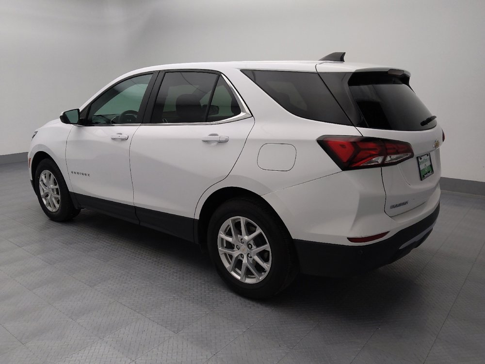 Used 2024 Chevrolet Equinox LT image 3