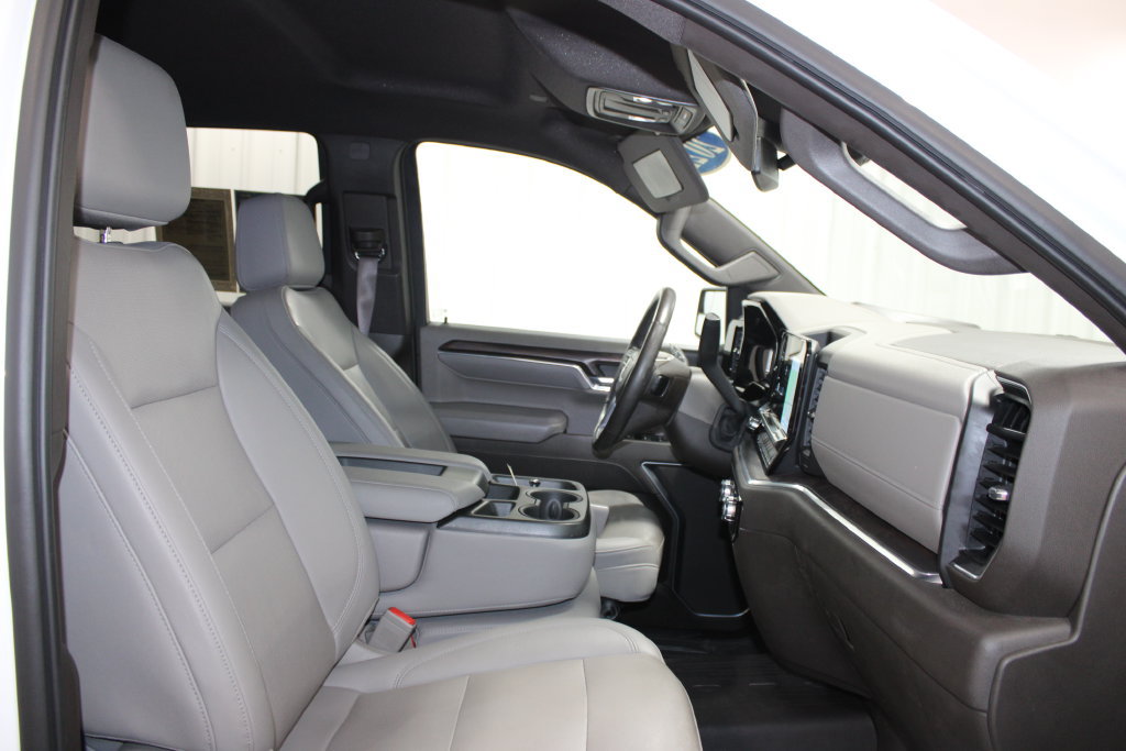 Used 2022 GMC Sierra 1500 SLT AWD/4WD image 41