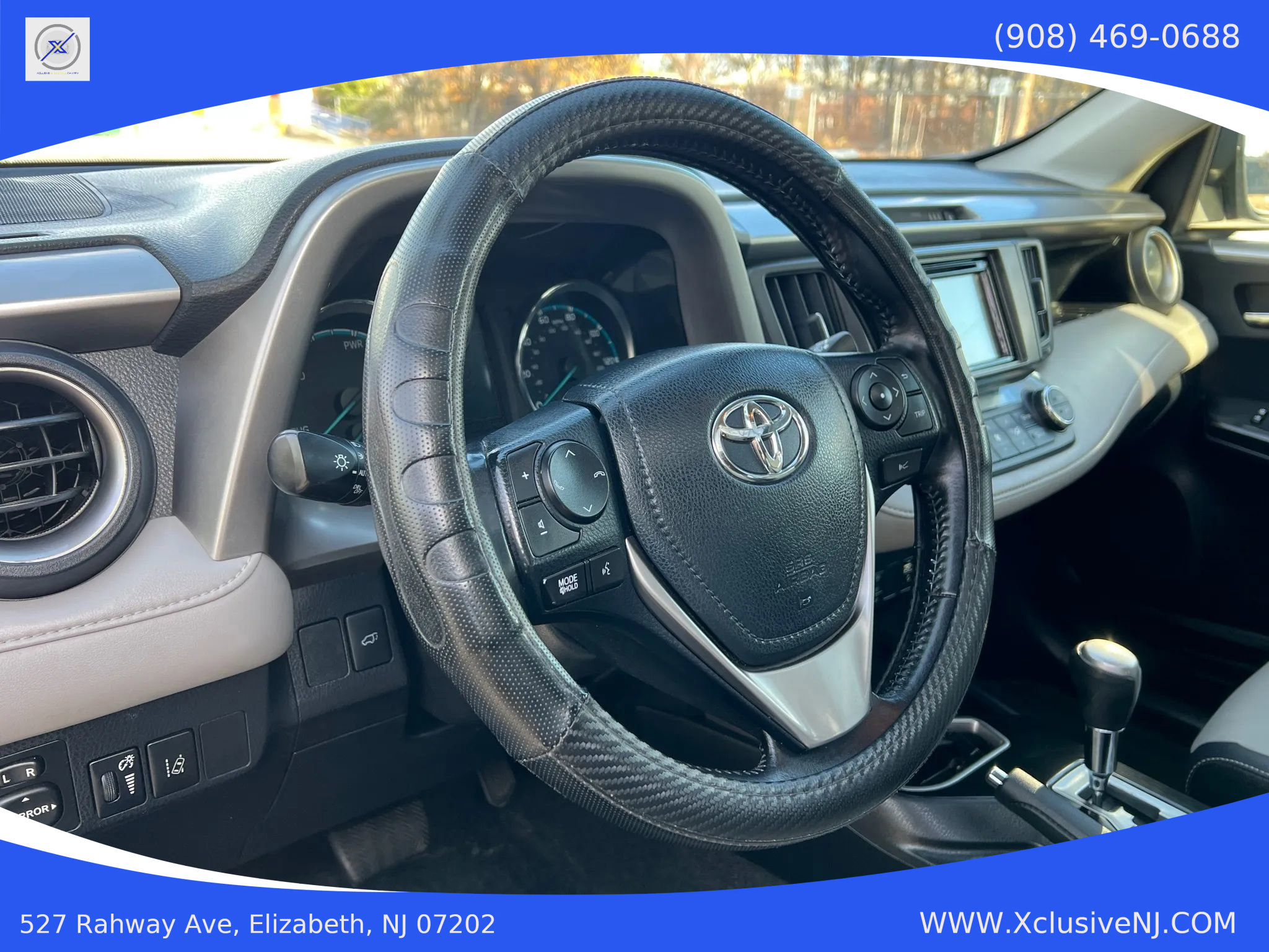 Used 2017 Toyota RAV4 Limited image 9