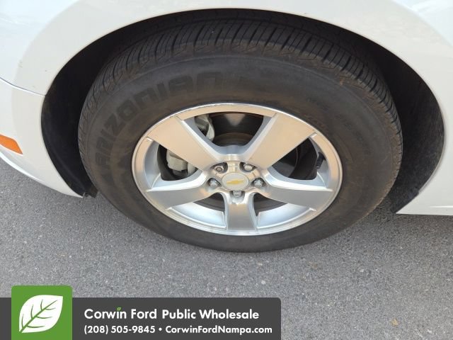 Used 2014 Chevrolet Cruze LS FWD image 16