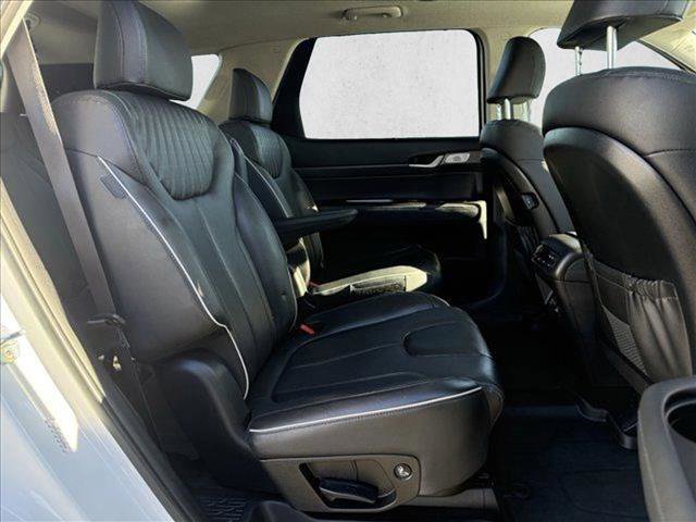 Used 2024 Hyundai Palisade Limited image 18